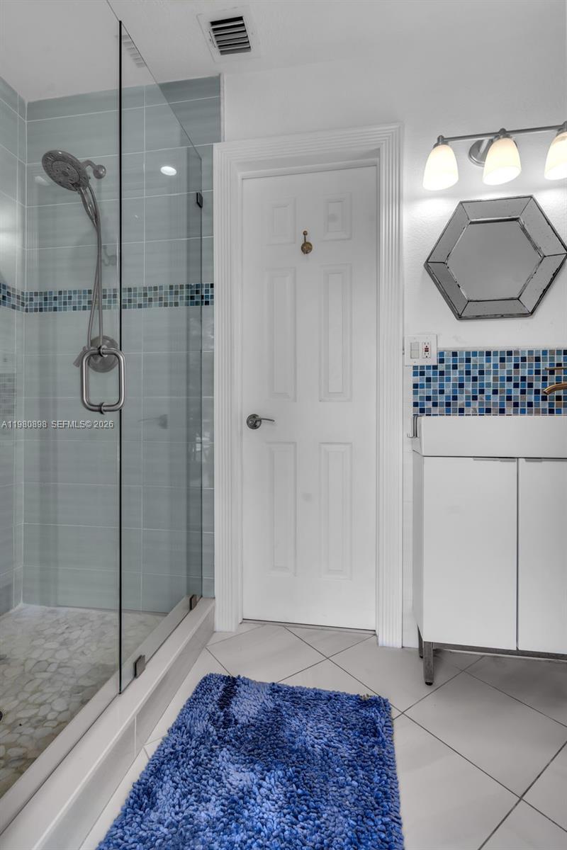 8700 SW 83rd Ct Miami, FL 33143