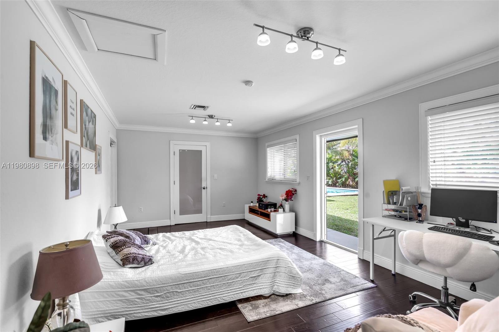 8700 SW 83rd Ct Miami, FL 33143