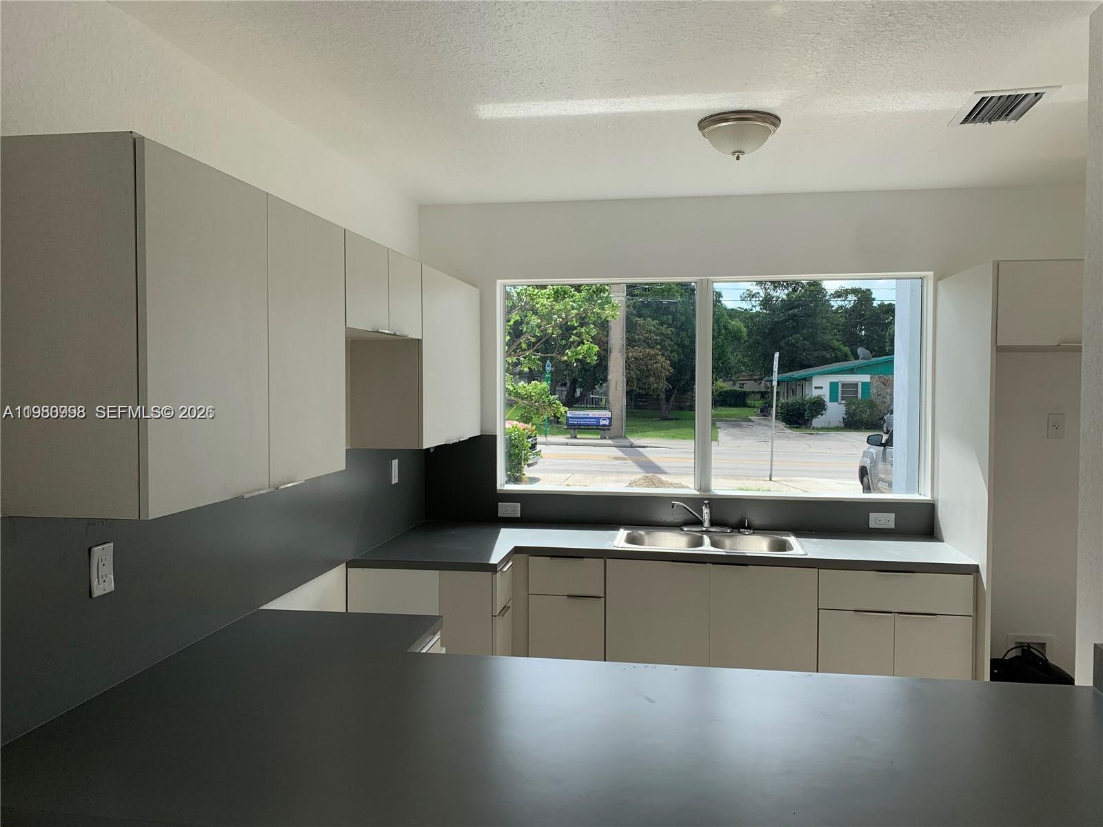 10231 SW 176th St Miami, FL 33157