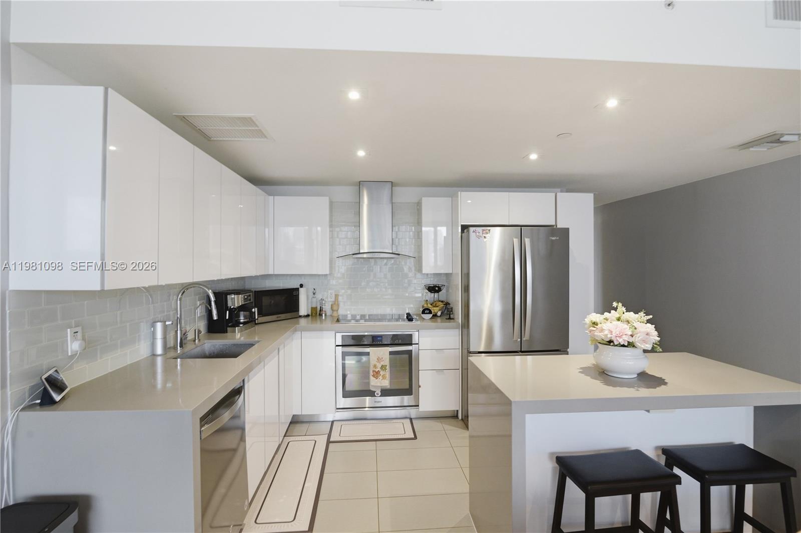 1600 NE 1st Ave #1610 Miami, FL 33132