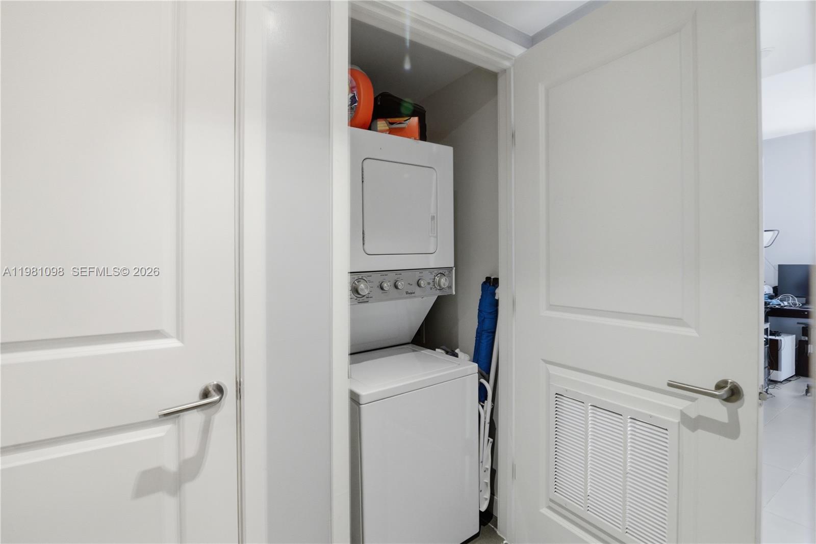 1600 NE 1st Ave #1610 Miami, FL 33132