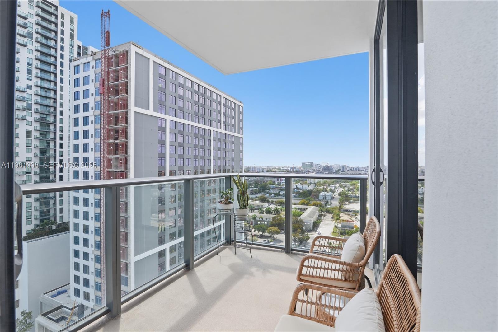 1600 NE 1st Ave #1610 Miami, FL 33132