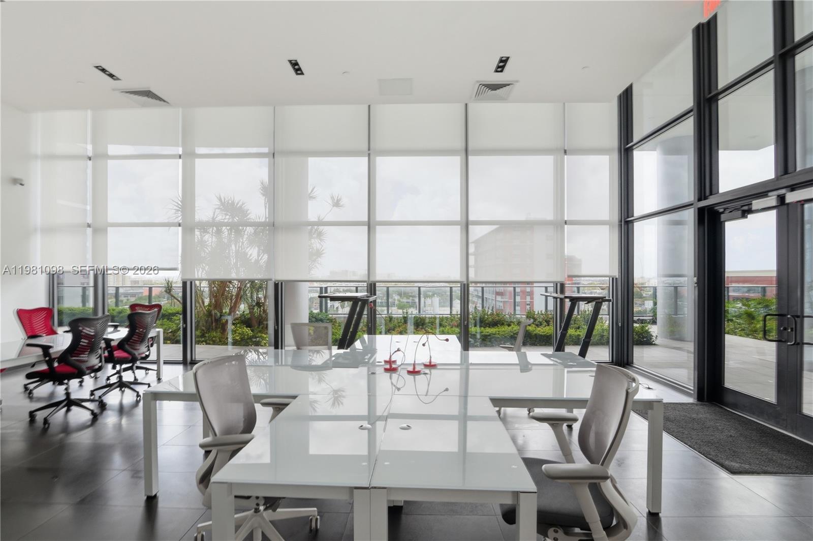 1600 NE 1st Ave #1610 Miami, FL 33132