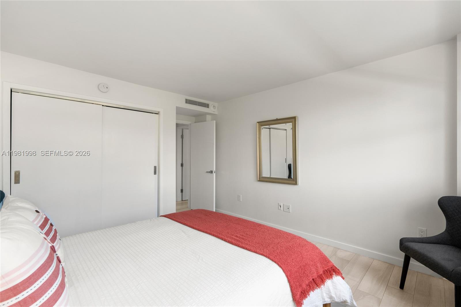 image Commodore Club East13