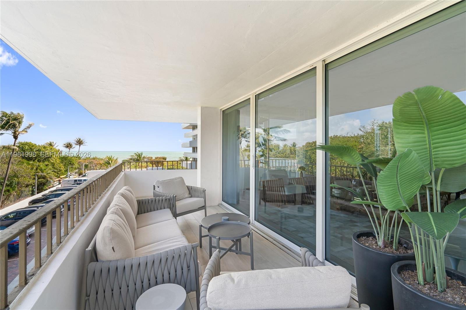 image Commodore Club East3