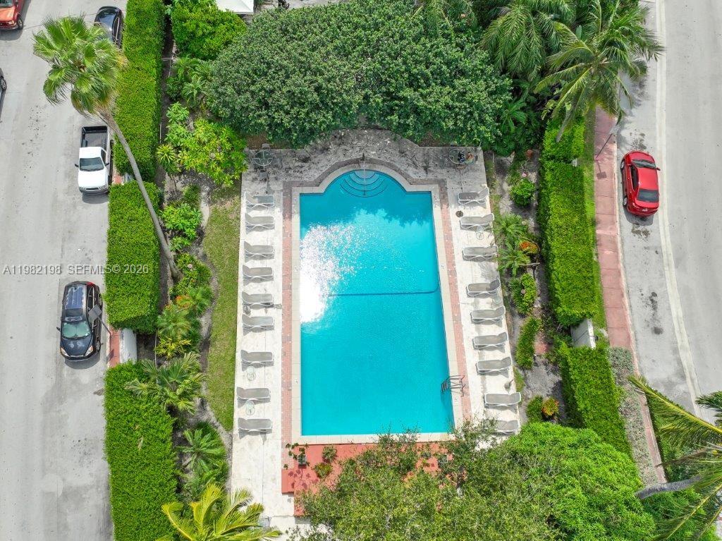 255 W 24th St #501 Miami Beach, FL 33140