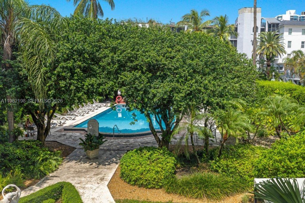 255 W 24th St #501 Miami Beach, FL 33140