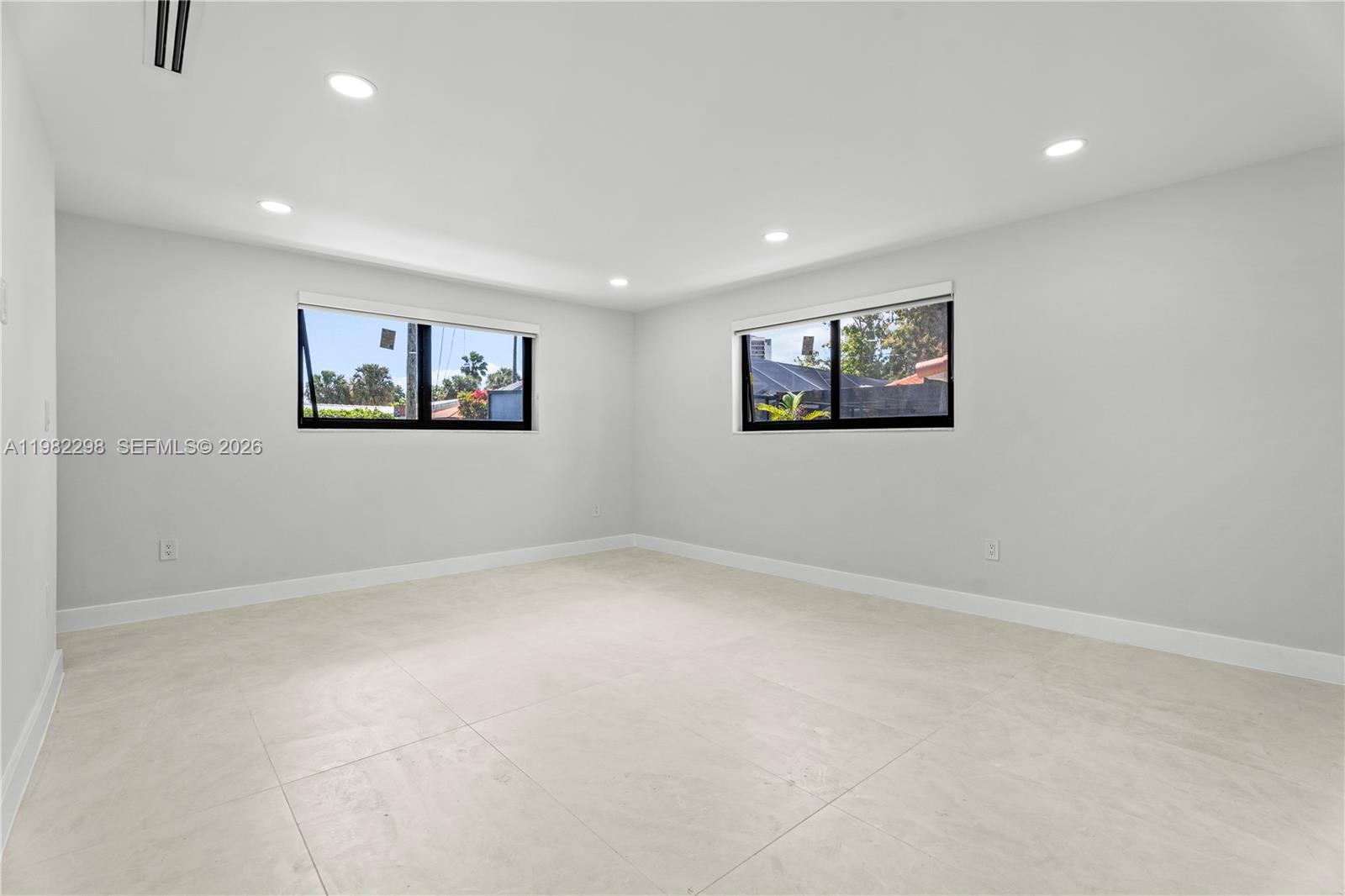 11660 Canal Dr North Miami, FL 33181