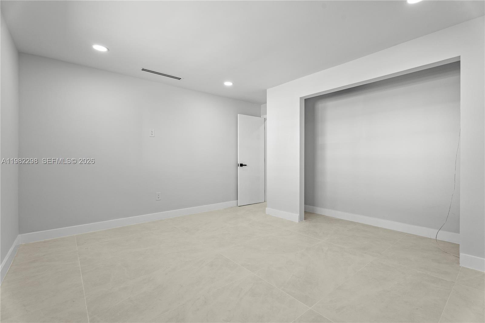 11660 Canal Dr North Miami, FL 33181