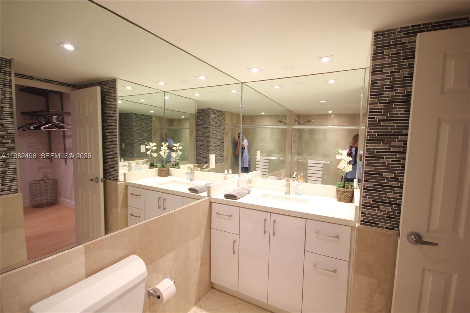 5161 Collins Ave #1004 Miami Beach, FL 33140