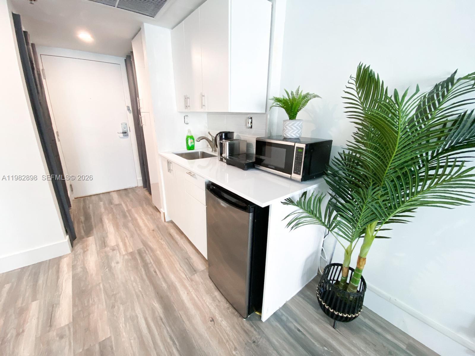 19201 Collins Ave #924 Sunny Isles Beach, FL 33160