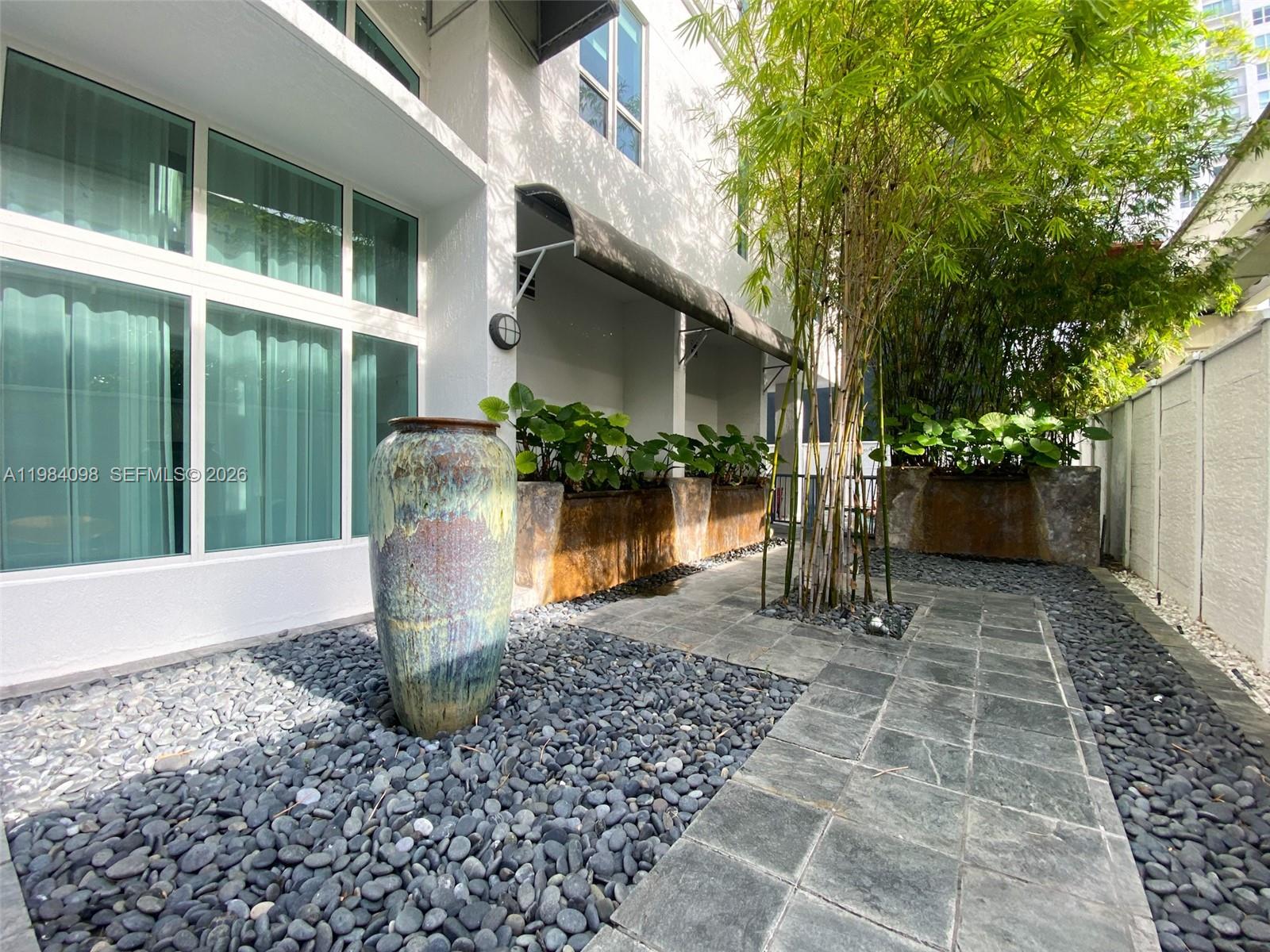 image Loft Downtown I21