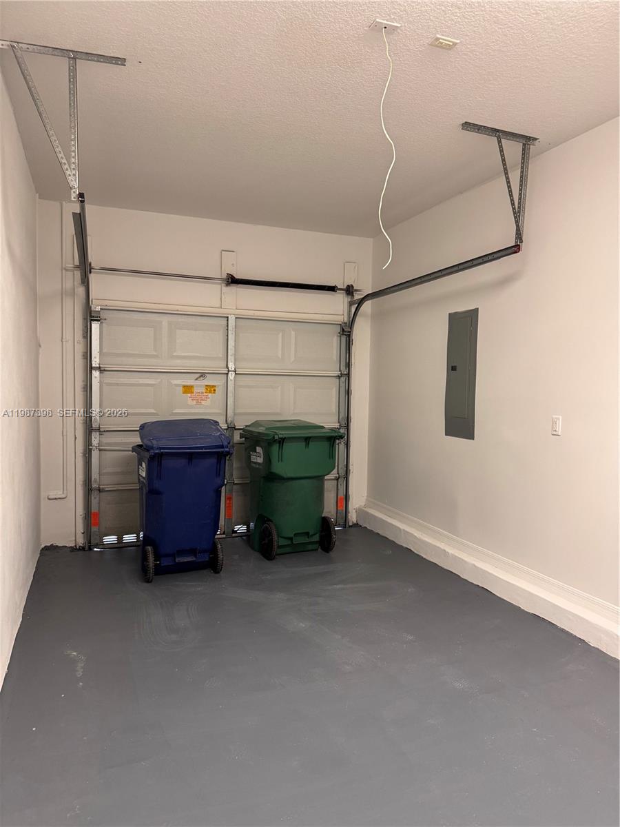 772 NE 191st Ter Miami, FL 33179