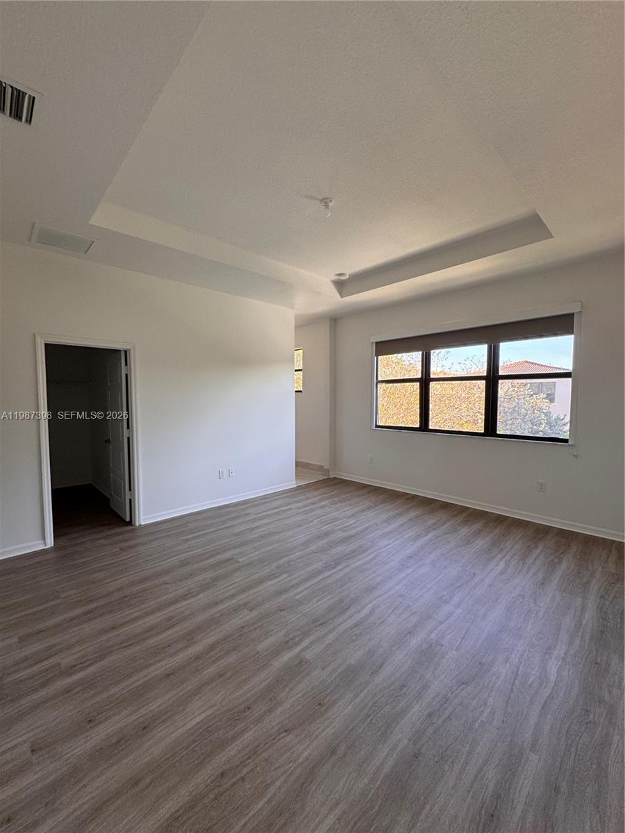 772 NE 191st Ter Miami, FL 33179