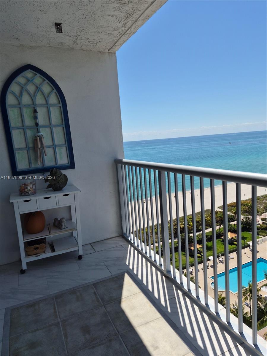 2655 Collins Ave #1910 Miami Beach, FL 33140