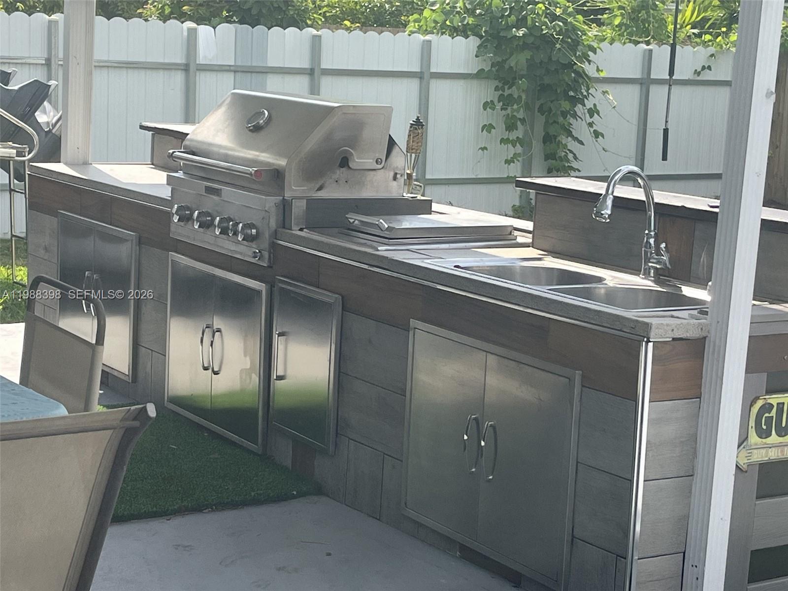 9260 SW 164th St Palmetto Bay, FL 33157