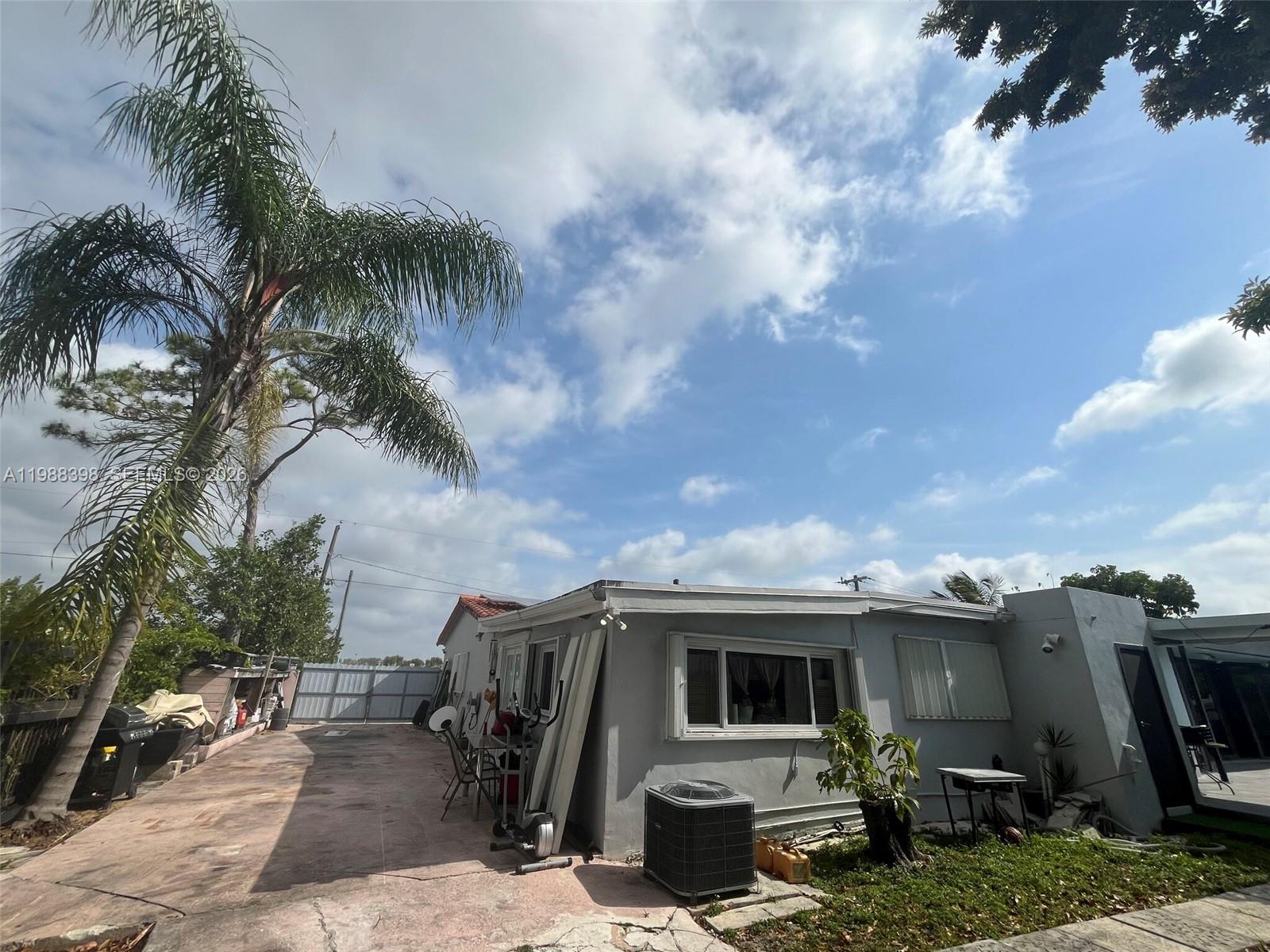 9260 SW 164th St Palmetto Bay, FL 33157