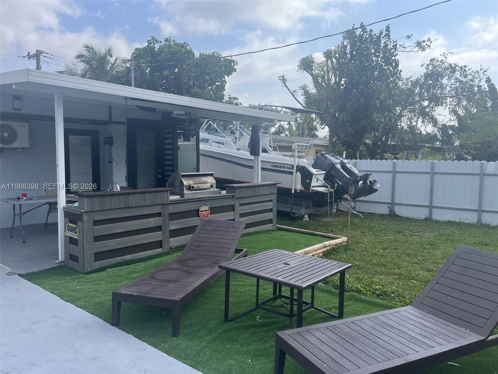 9260 SW 164th St Palmetto Bay, FL 33157