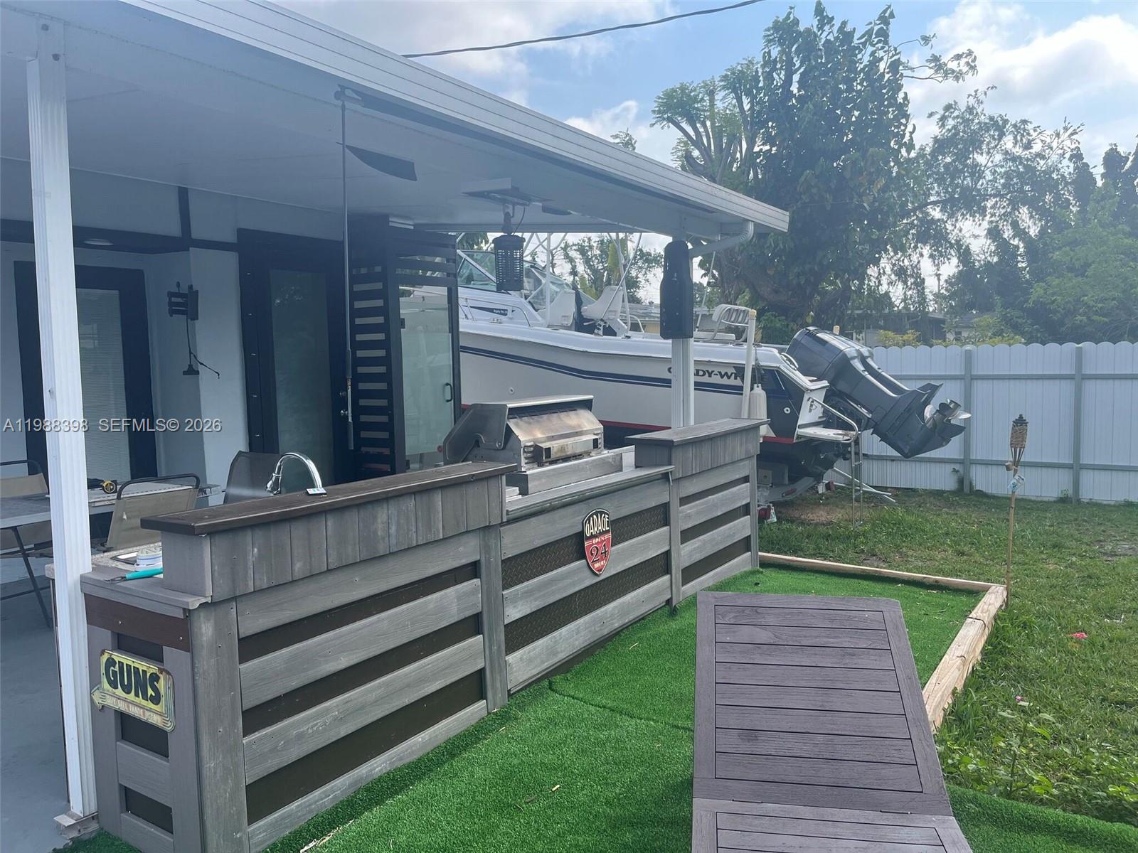 9260 SW 164th St Palmetto Bay, FL 33157