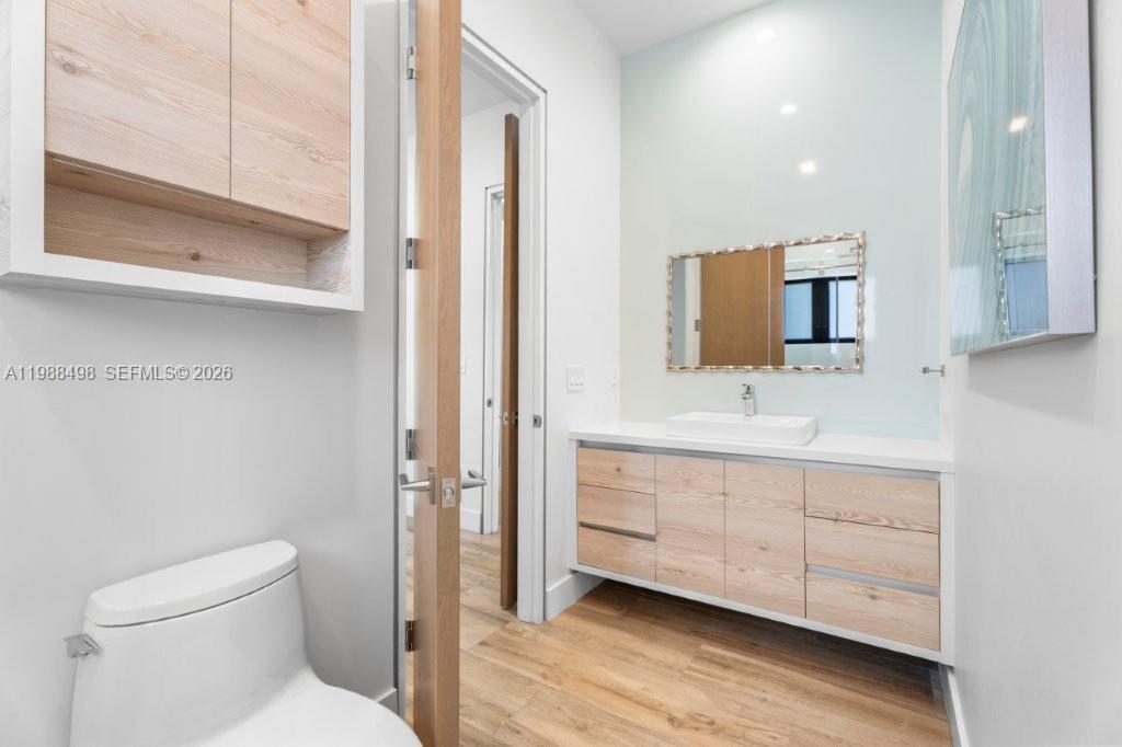 12885 N Bayshore Dr North Miami, FL 33181