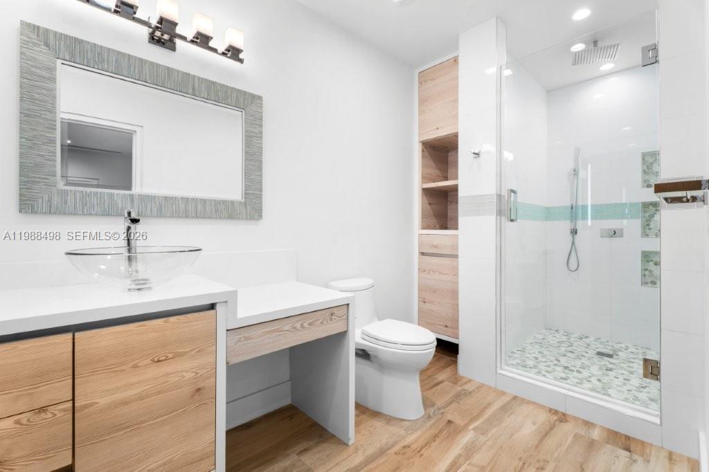 12885 N Bayshore Dr North Miami, FL 33181