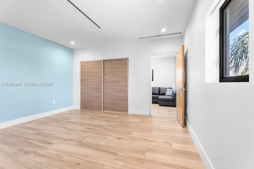 12885 N Bayshore Dr North Miami, FL 33181