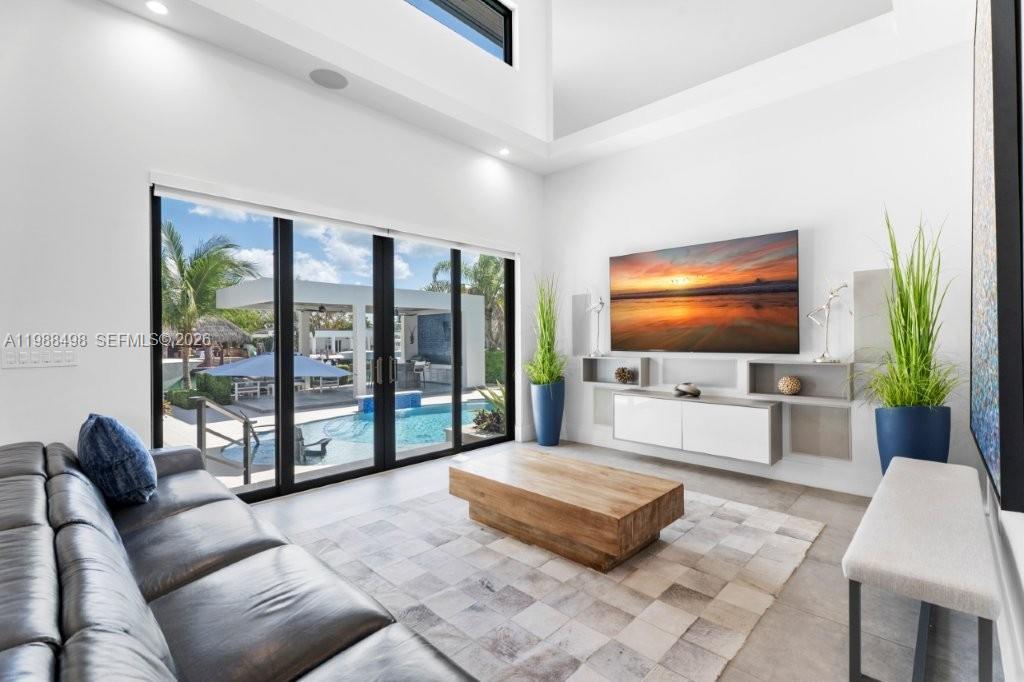 12885 N Bayshore Dr North Miami, FL 33181