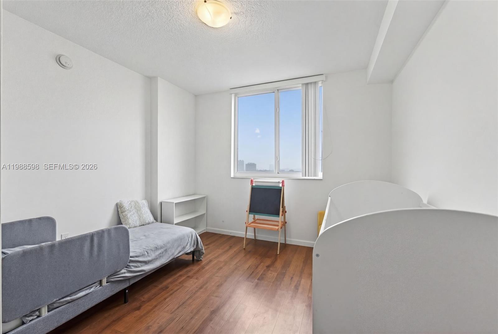 image The Venture at Aventura9