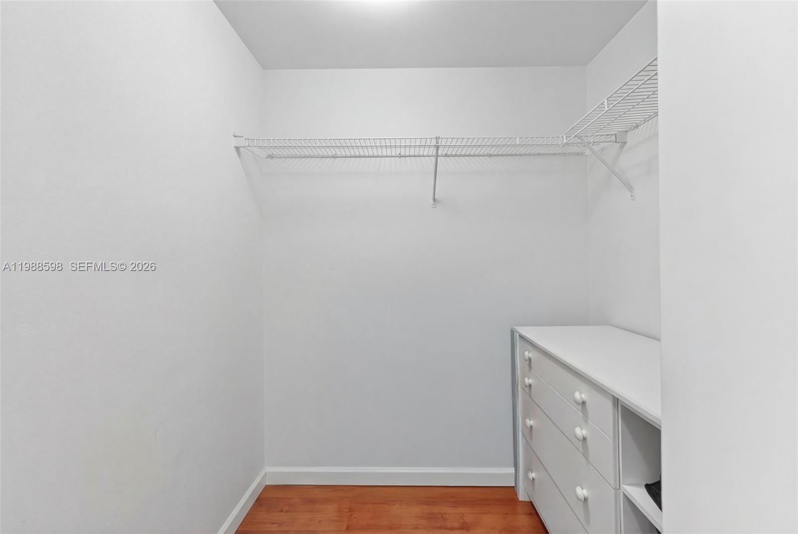 image The Venture at Aventura18