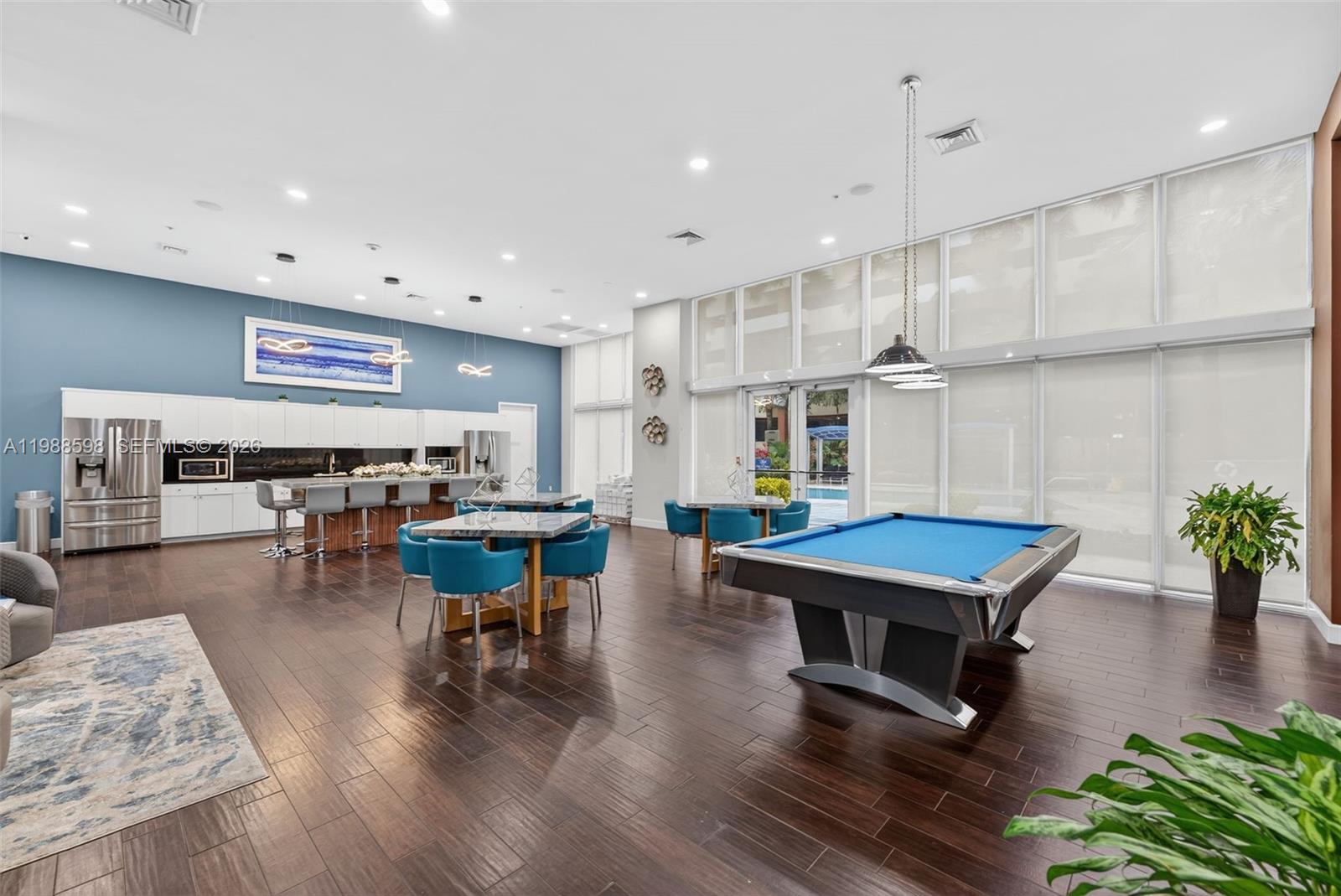 image The Venture at Aventura21