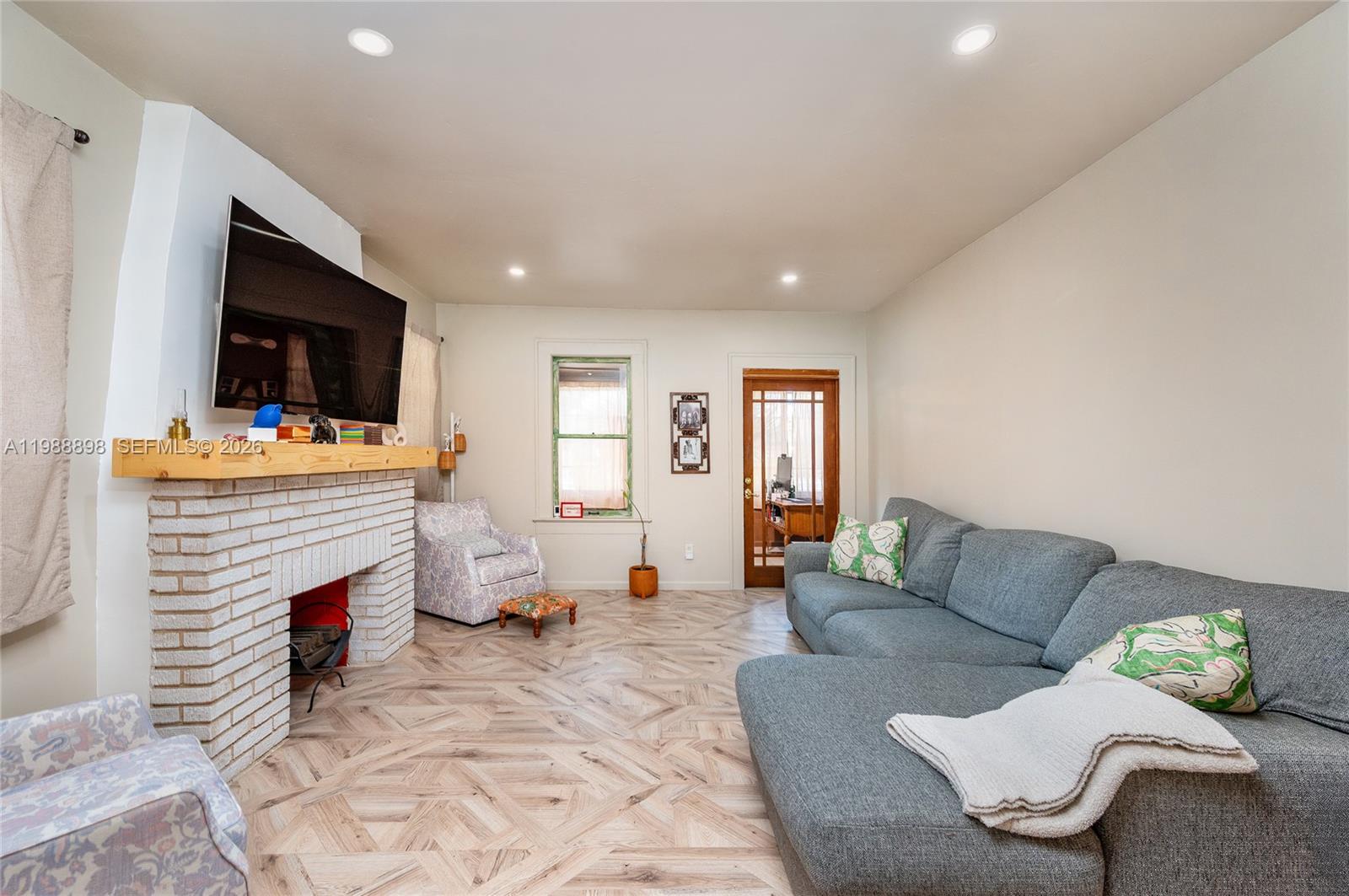 1844 NW 47th St Miami, FL 33142