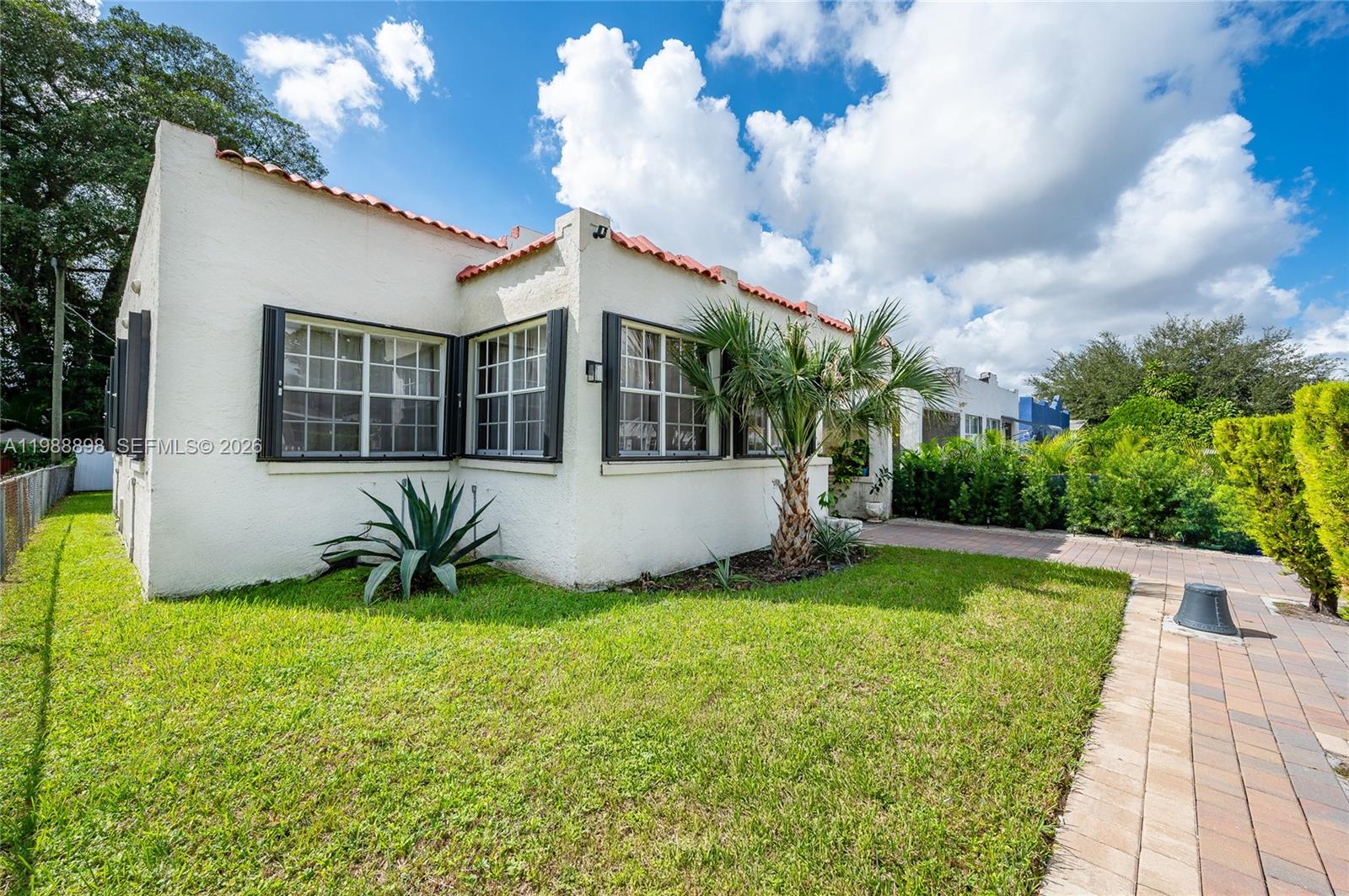 1844 NW 47th St Miami, FL 33142