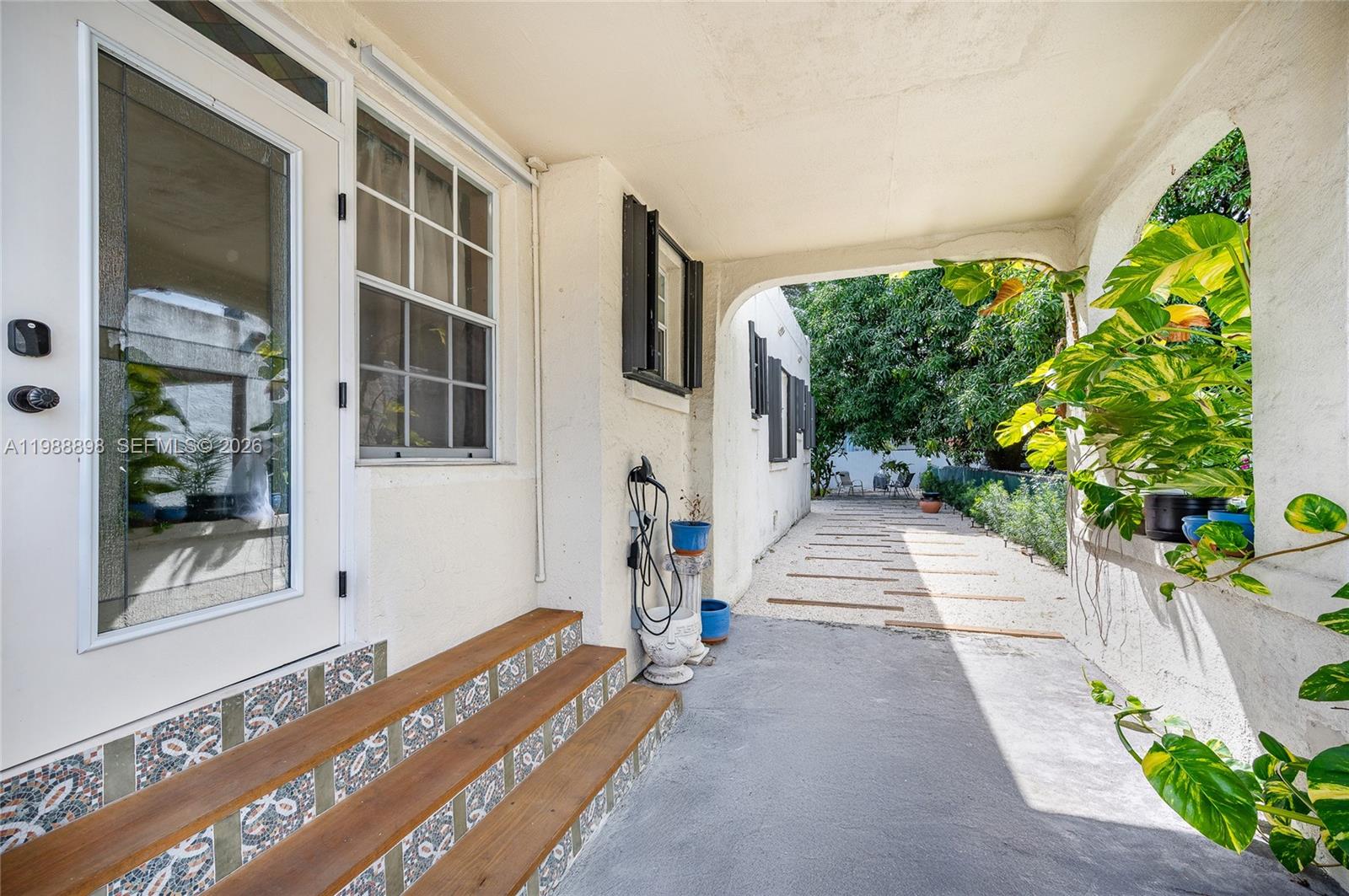 1844 NW 47th St Miami, FL 33142