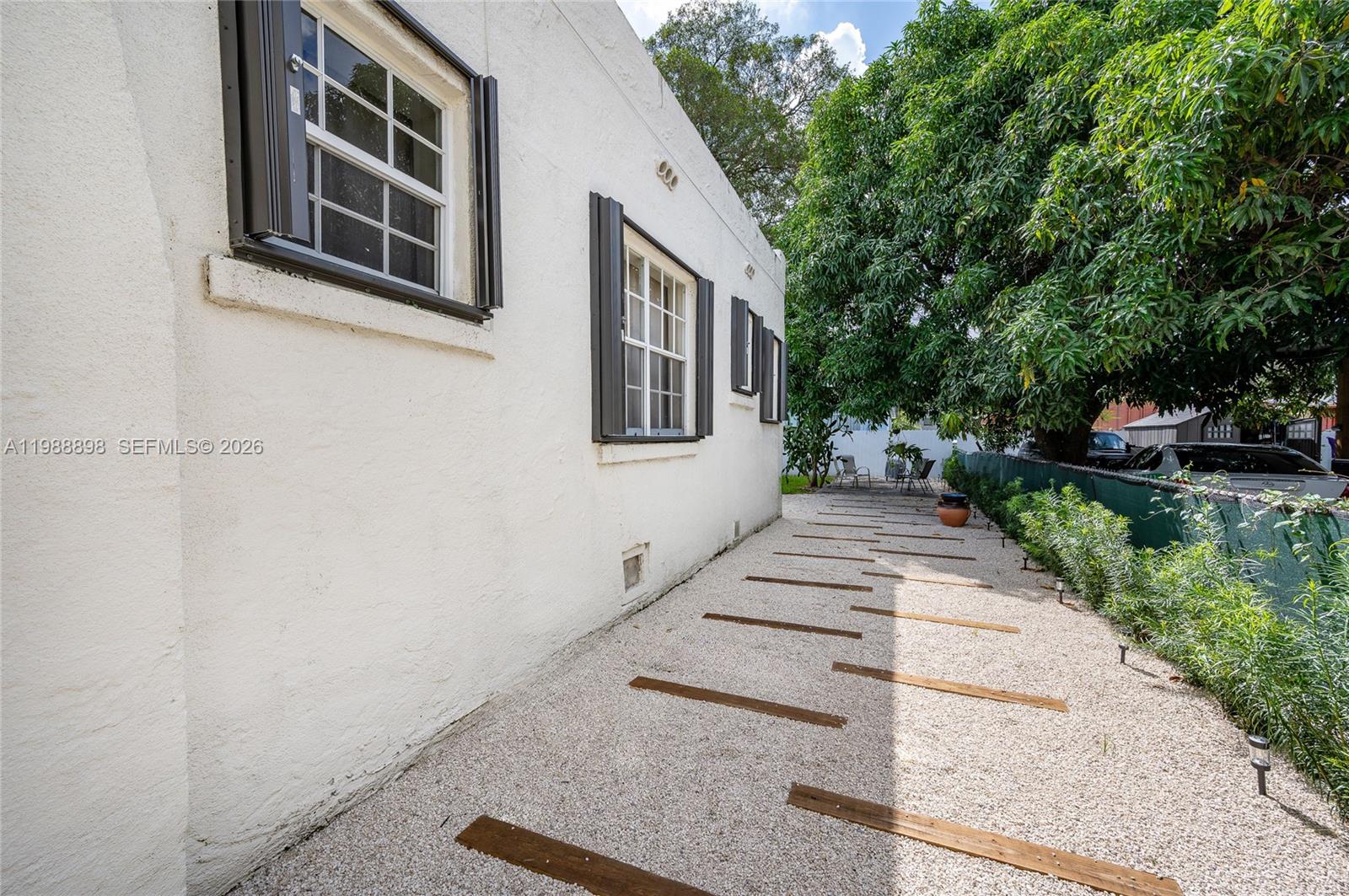 1844 NW 47th St Miami, FL 33142