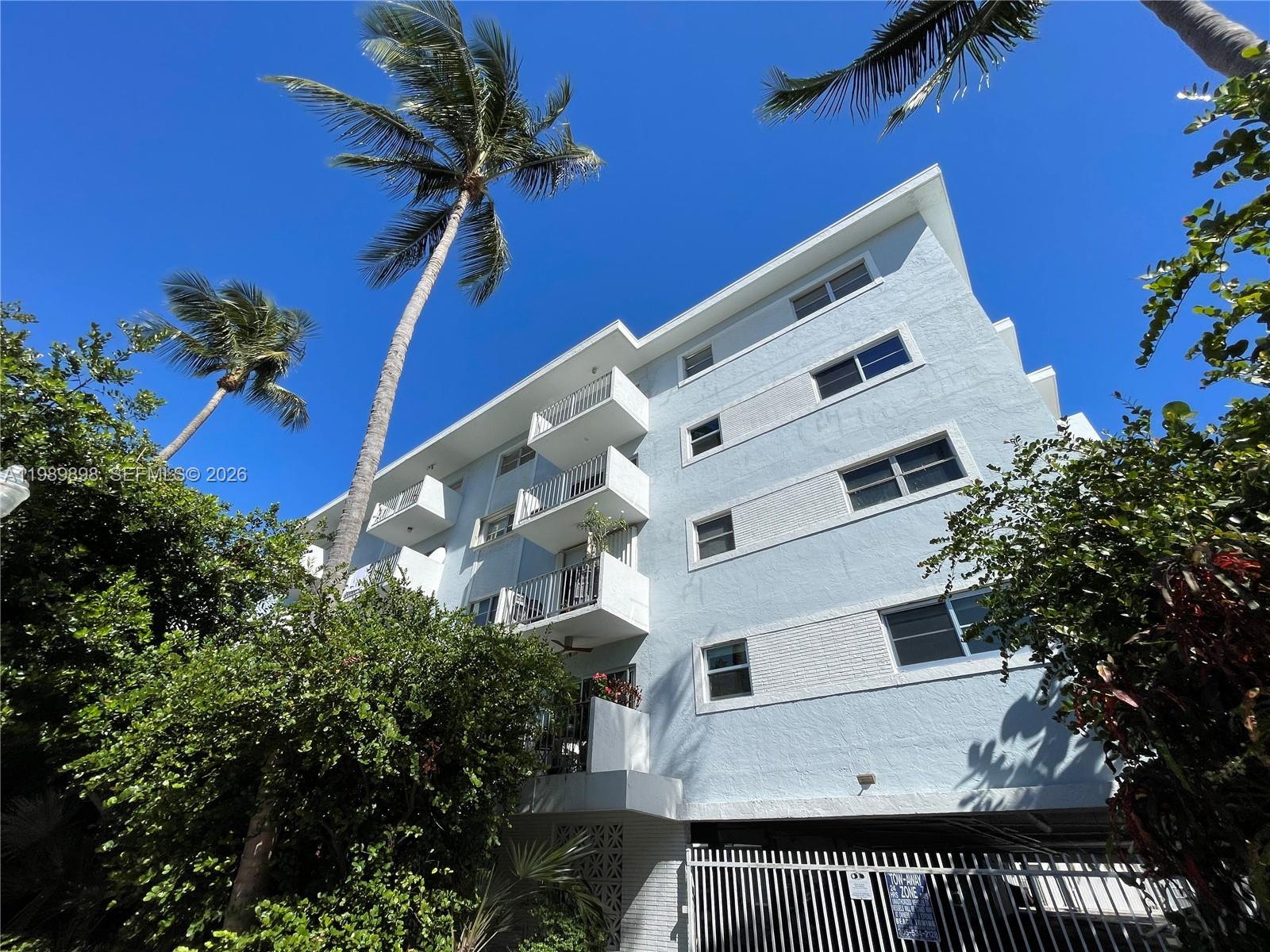 221 Meridian Ave #410