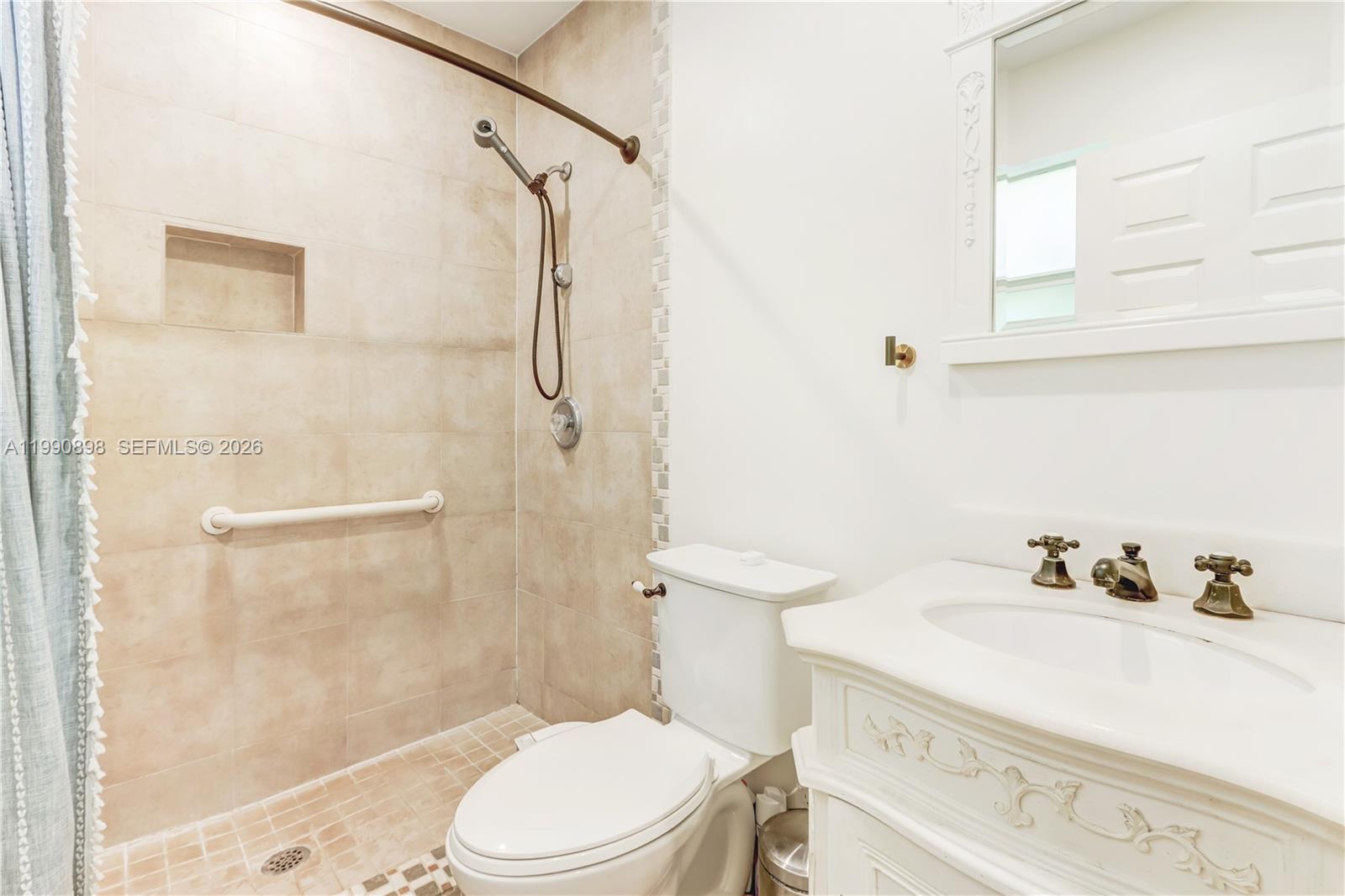 815 Monterey St Coral Gables, FL 33134