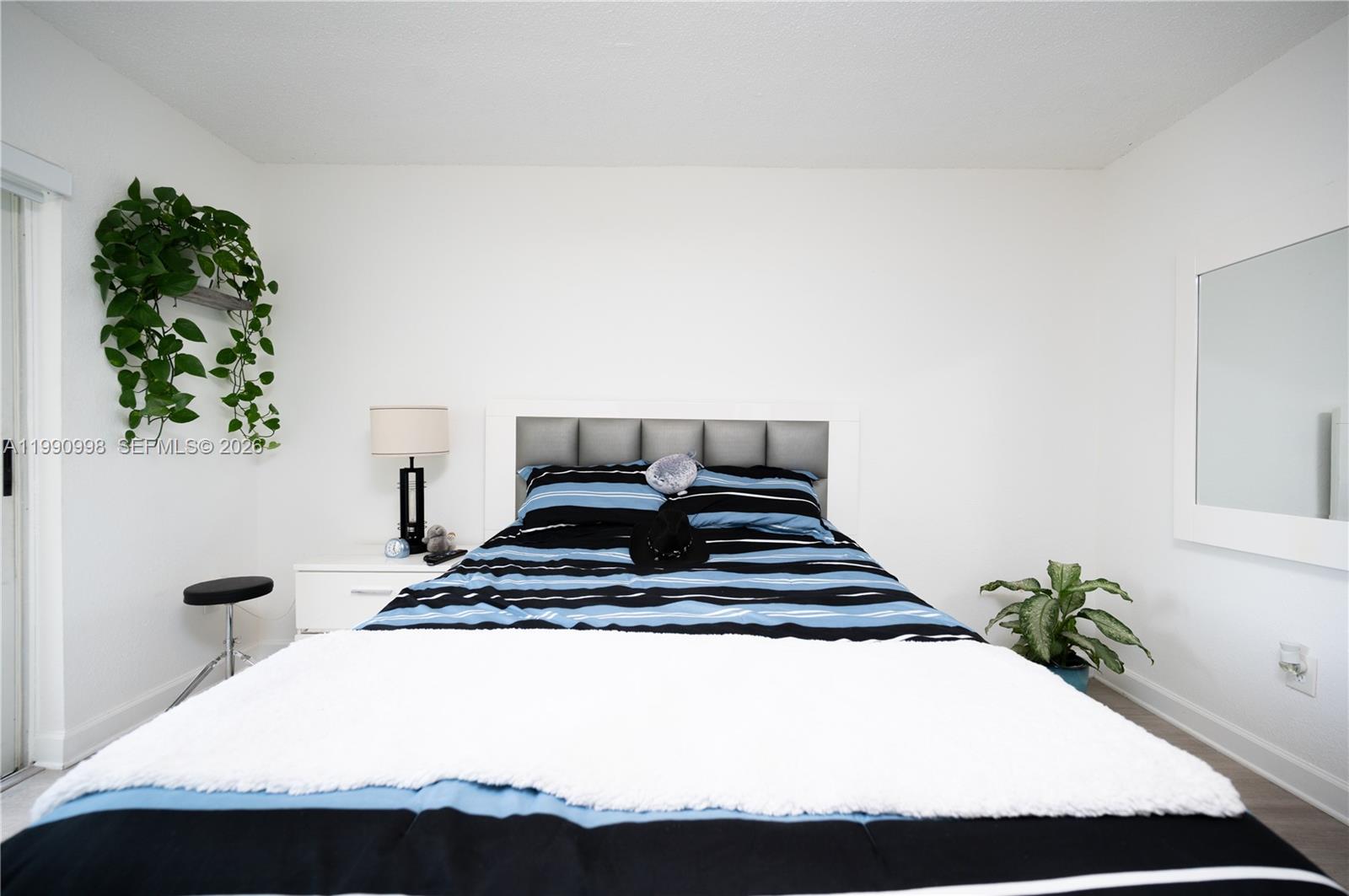 18890 NW 57th Ave #210 Hialeah, FL 33015