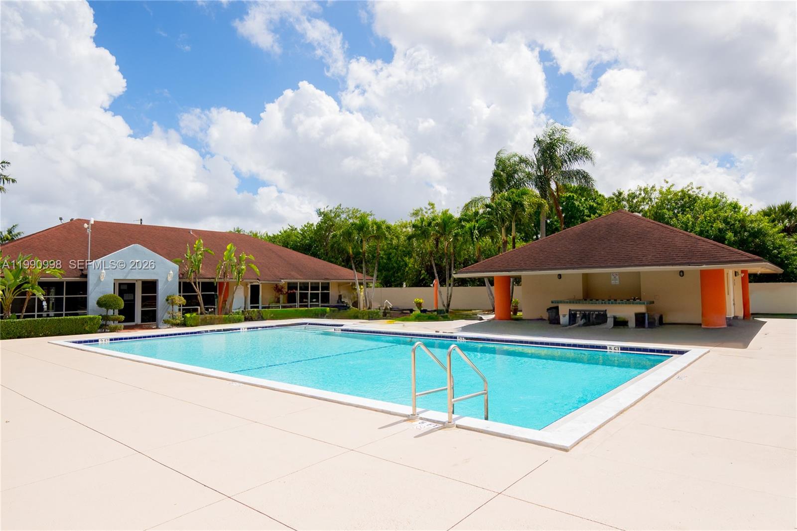 18890 NW 57th Ave #210 Hialeah, FL 33015