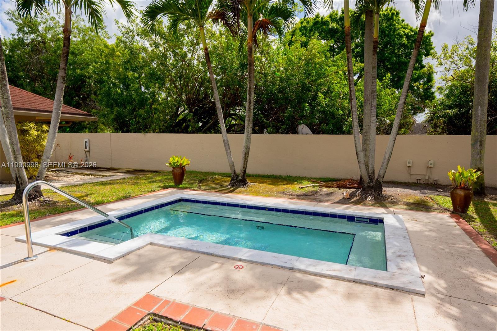 18890 NW 57th Ave #210 Hialeah, FL 33015