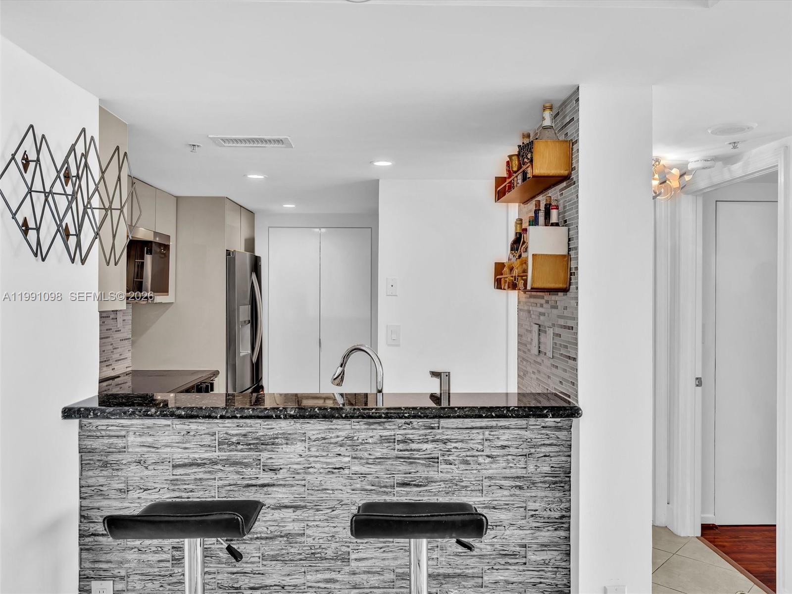 650 West Ave #1605 Miami Beach, FL 33139