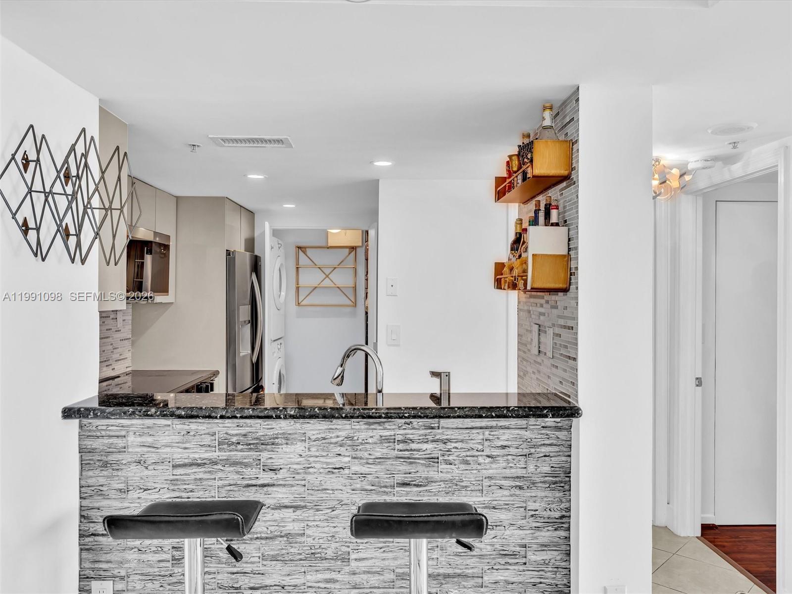 650 West Ave #1605 Miami Beach, FL 33139