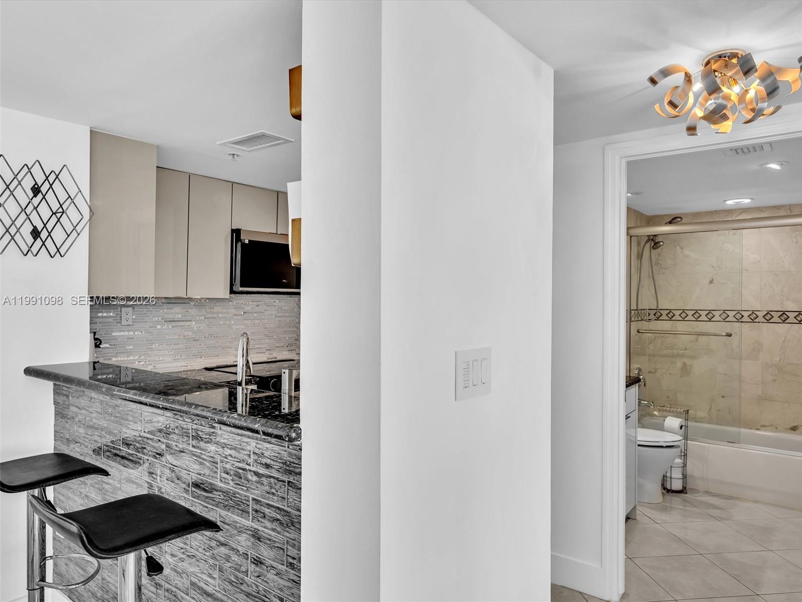 650 West Ave #1605 Miami Beach, FL 33139