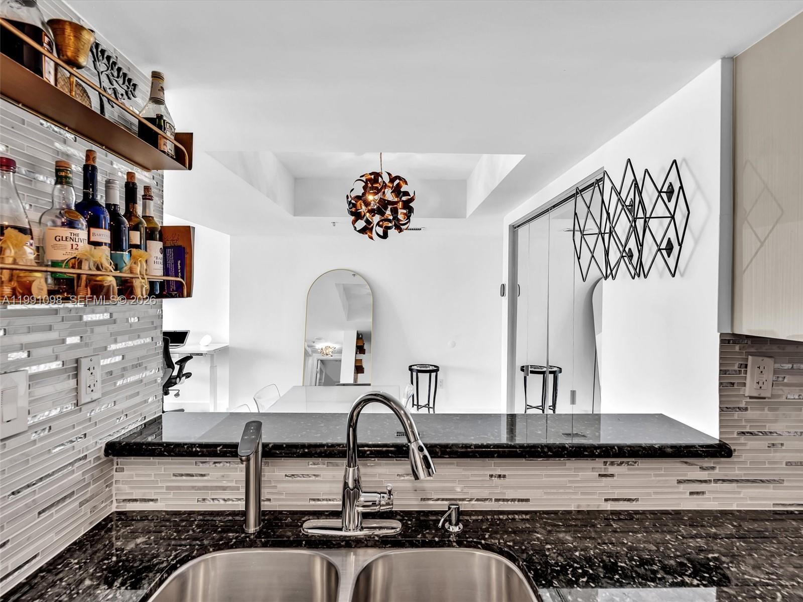 650 West Ave #1605 Miami Beach, FL 33139