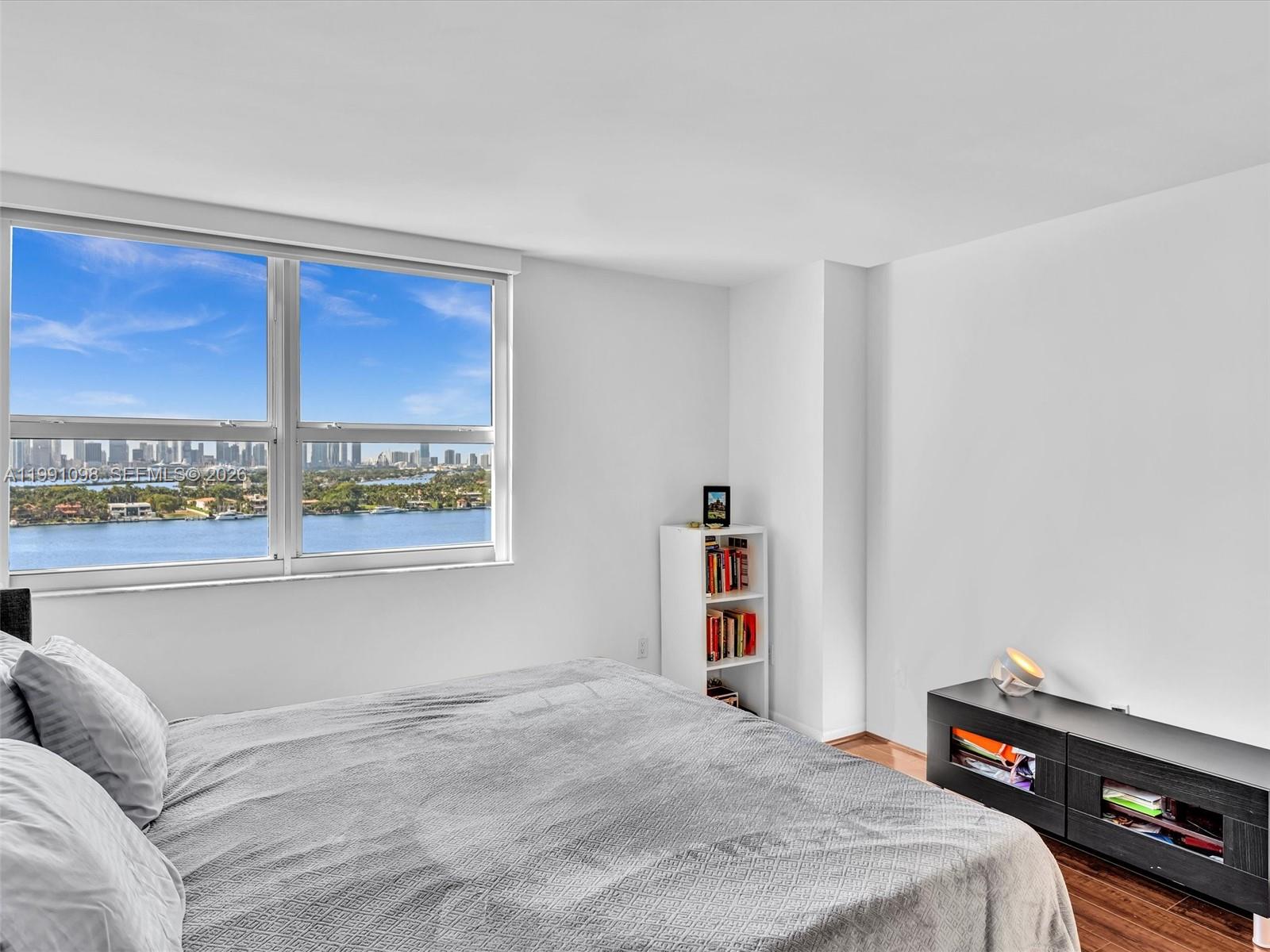 650 West Ave #1605 Miami Beach, FL 33139