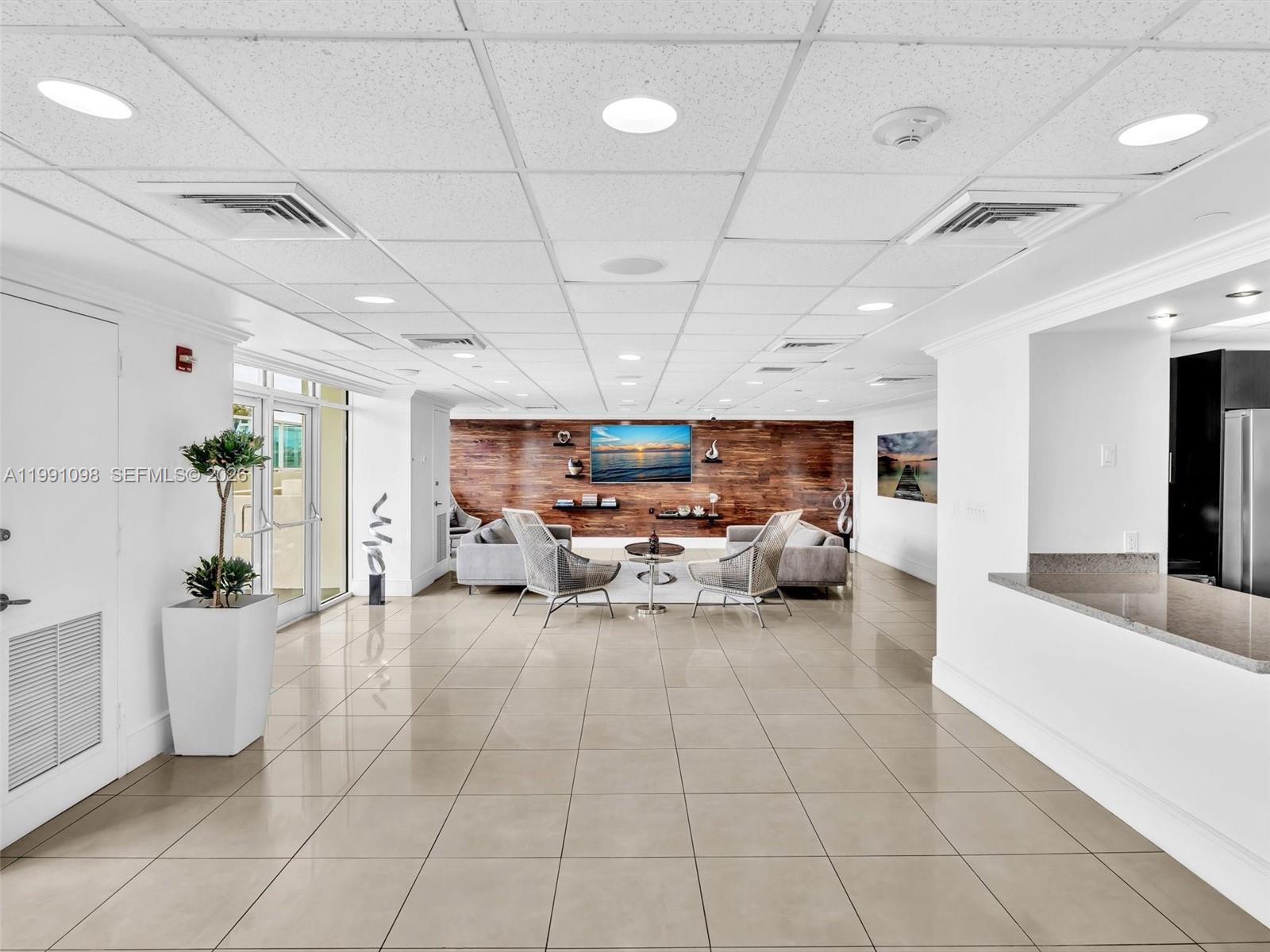 650 West Ave #1605 Miami Beach, FL 33139