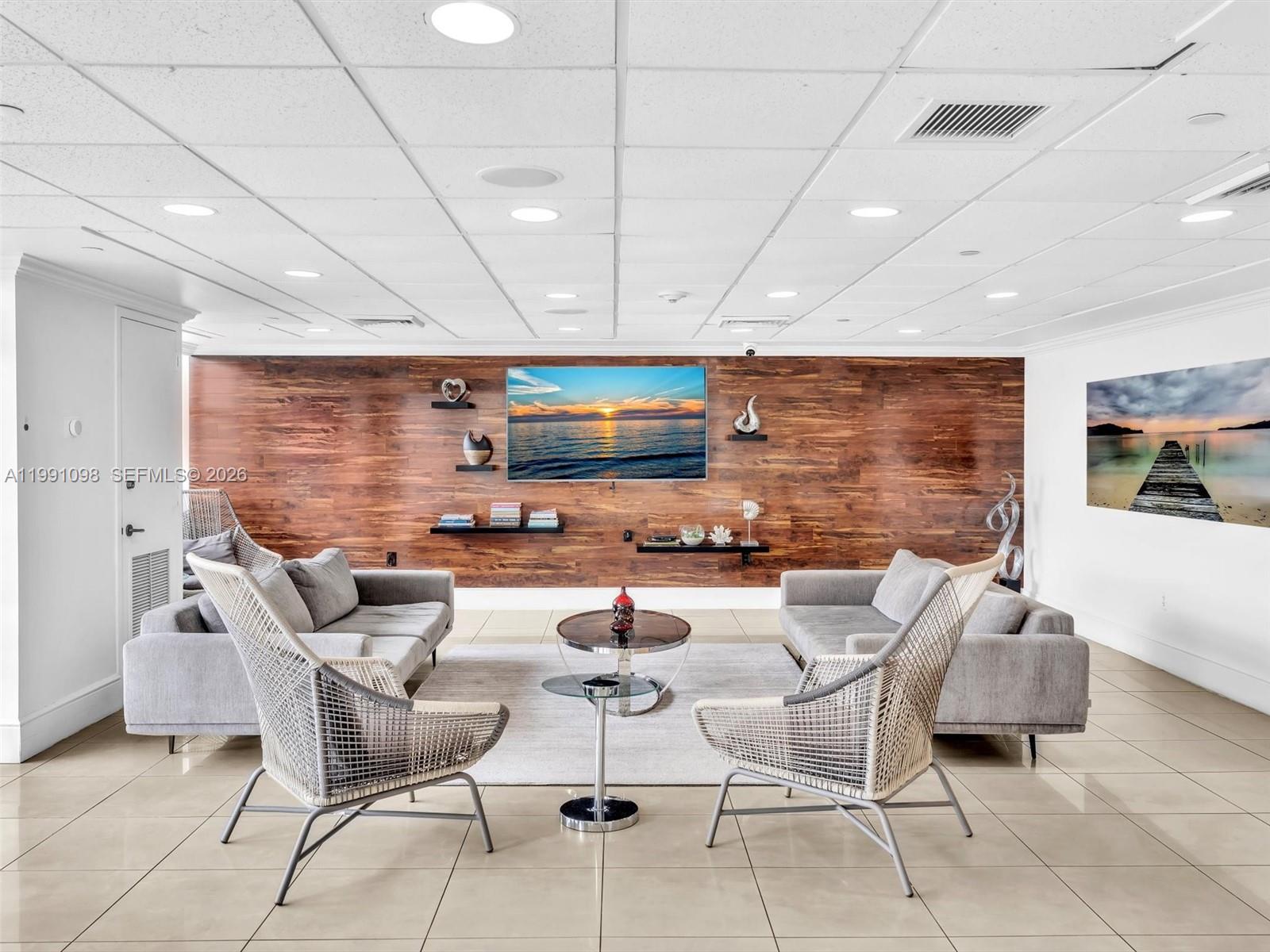 650 West Ave #1605 Miami Beach, FL 33139