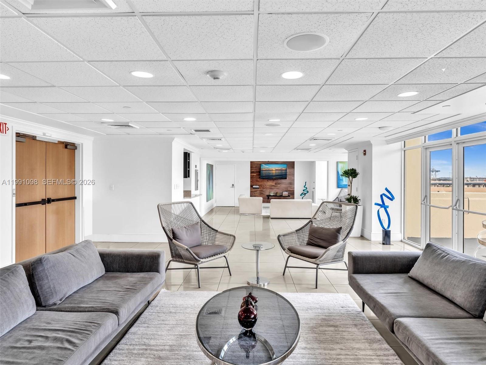 650 West Ave #1605 Miami Beach, FL 33139