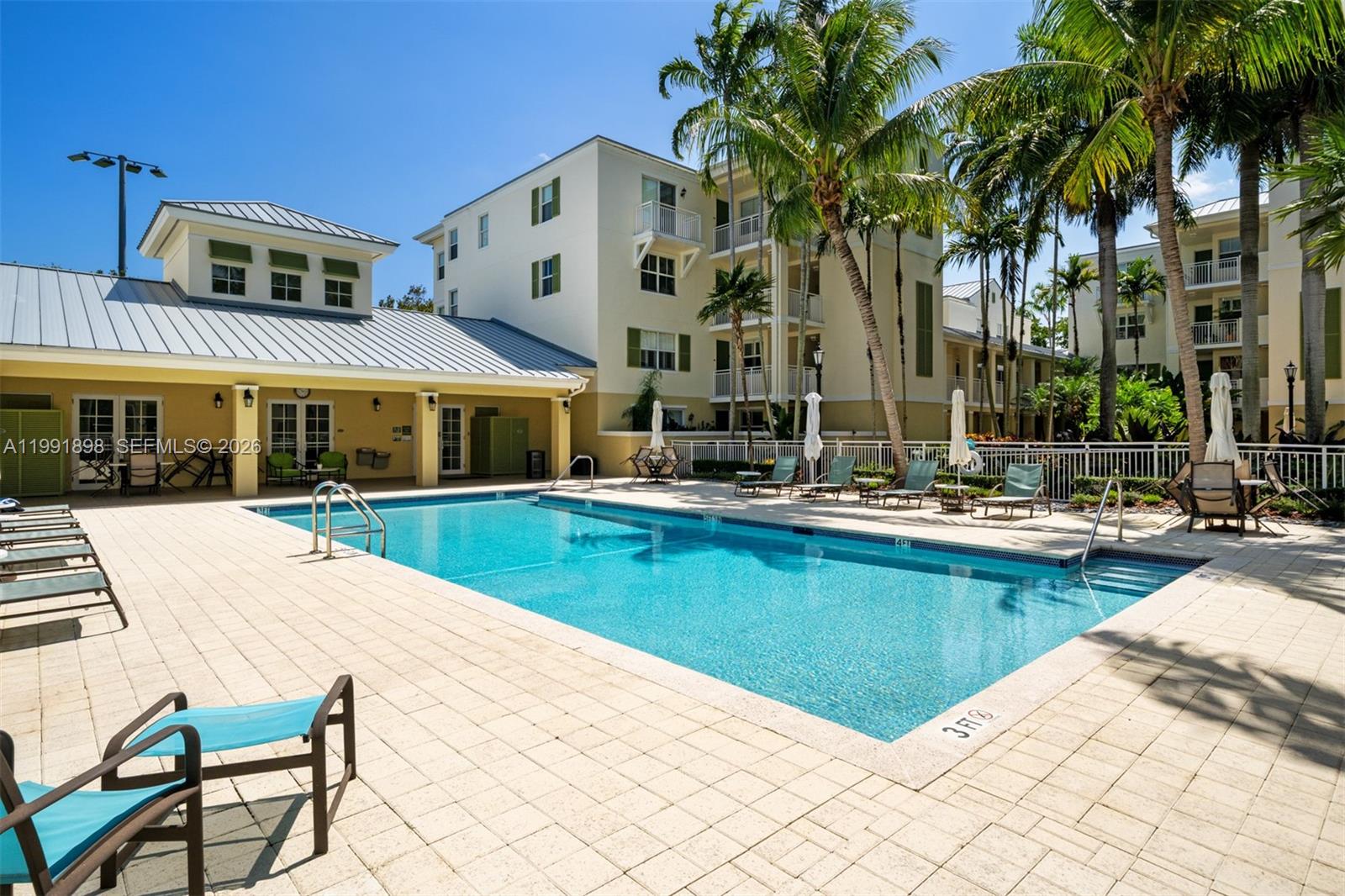 7588 SW 102nd St #203 Pinecrest, FL 33156