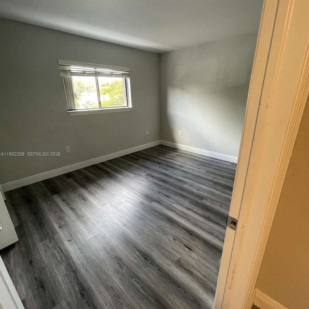 301 E Palm Cir E #301 Pembroke Pines, FL 33025