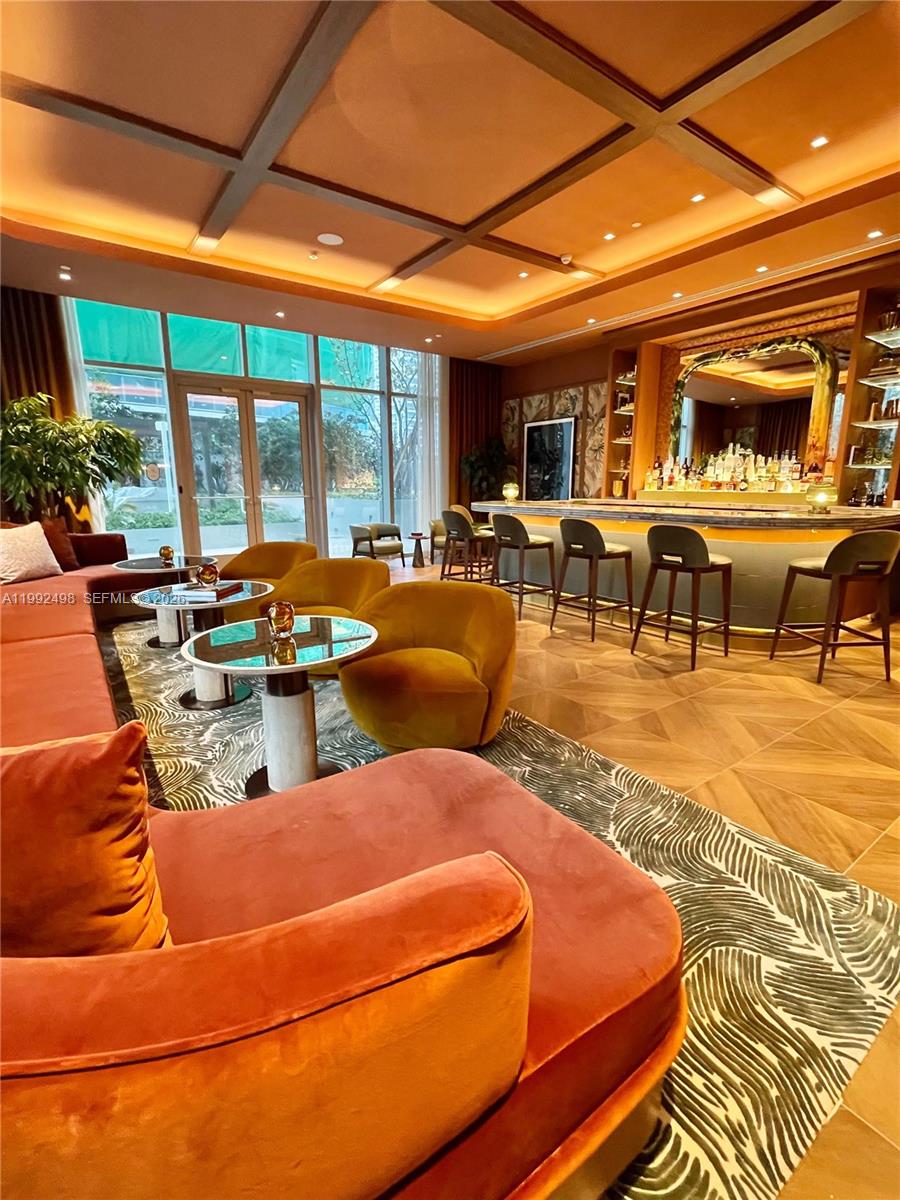 77 SE 5th St #2204 Miami, FL 33131